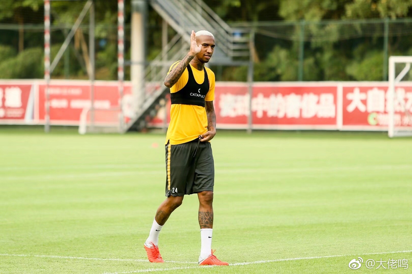 开云体育网址-圣安东尼奥马刺训练开放日，集结日止住颓势引欢呼，欧冠在即，团队化学反应显著的简单介绍