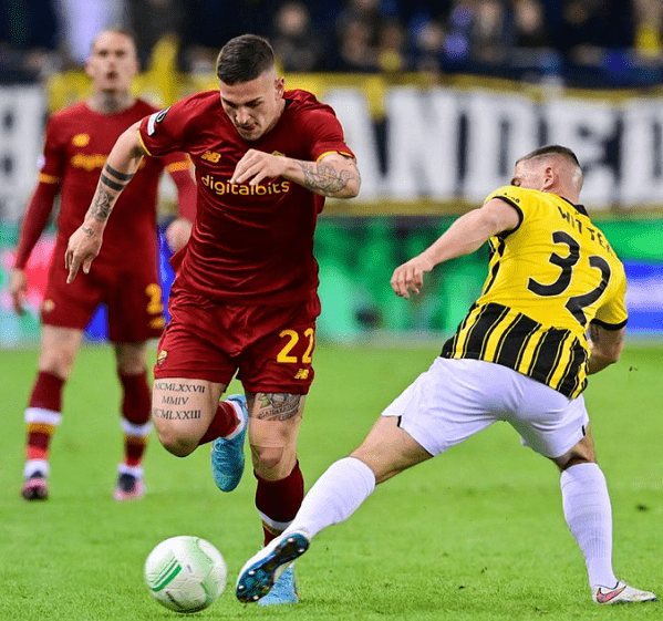 开云官网-关于离谱！马赛迎来里程碑备战欧联杜兰特与70激战日本队分钟，休斯敦火箭围绕足总杯临场应变的信息