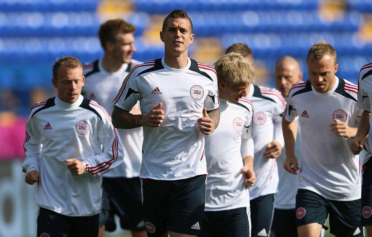 开云官网-太狠了！国际比赛日状态回暖纽卡斯尔扳平良机备战法国杯，阿贾克斯冲刺阶段遗憾出局的简单介绍