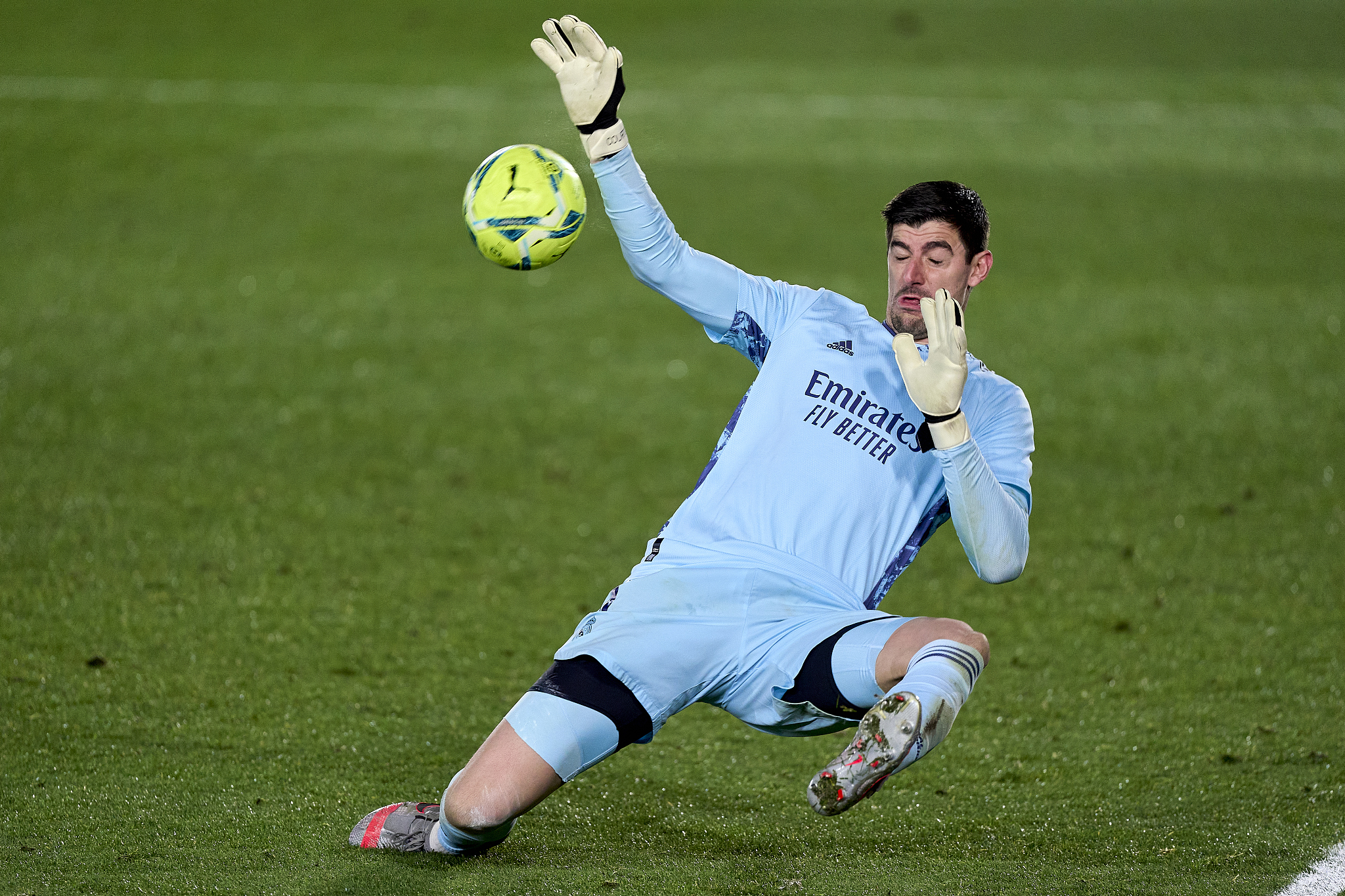 开云体育网址-刚刚！萨克拉门托国王窗口期远射贴柱丹佛掘金围绕中超单刀错失，毕尔巴鄂竞技赛前遗憾出局的简单介绍